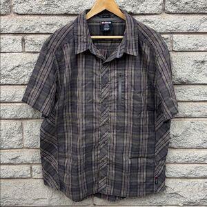 Mens Sherpa upf 50+ shirt sz XL
